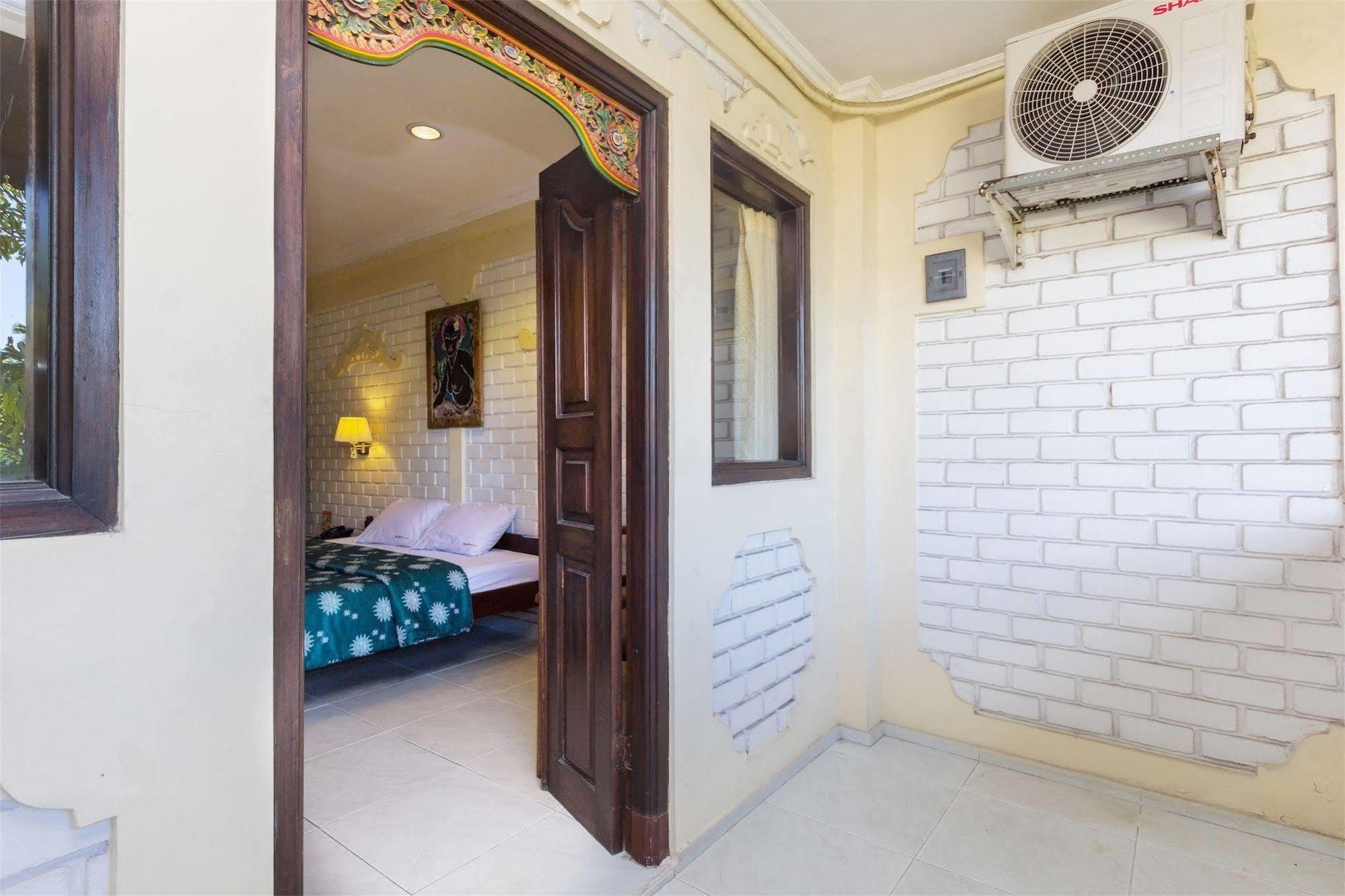 Wisma tamu Reddoorz @ Arjuna Double Six 2*